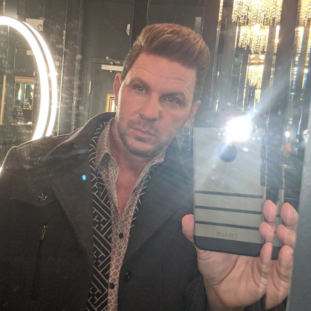 Meet your Posher, Robert